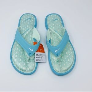 Nike Women’s Ultra Comfort Blue Sandals Size 11